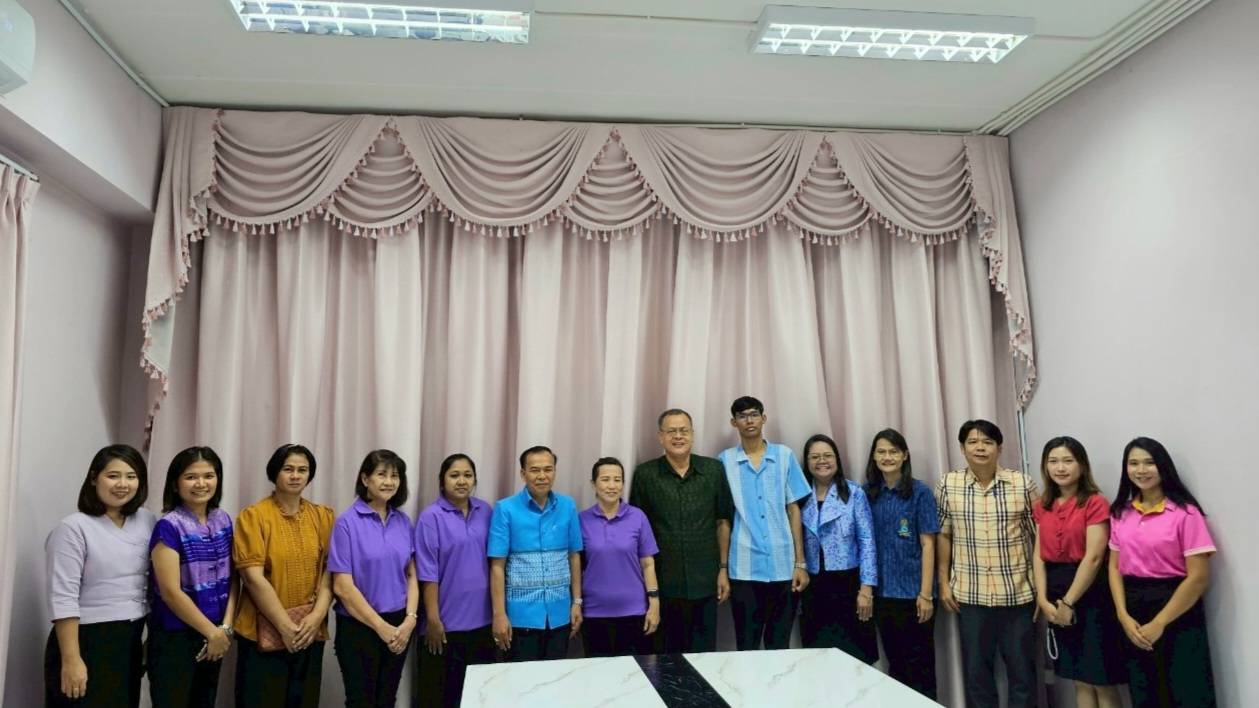 พช.เมืองฯ จัดกิจกรรมคัดเลือกคนกองทุนพัฒนาบทบาทสตรีดีเด่นจังหวัดปราจีนบุรี ประจำปี 2568